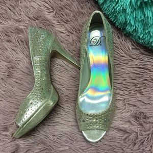 HEART IN D Jewel Studded Open-Toe Heals ~ 8